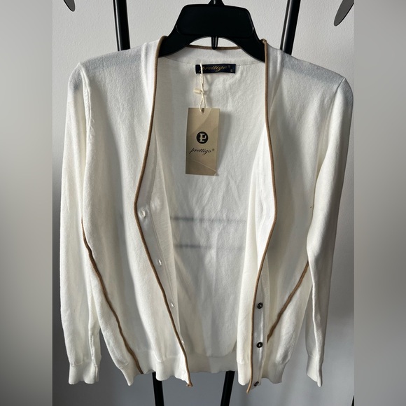 Prettigo Sweater - Picture 3 of 6